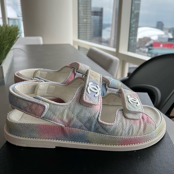 **sold Chanel 22c dad sandals - Picture 3 of 9